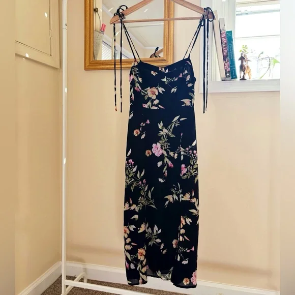 corset style floral sundress - Picture 2 of 7